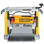 Cepillo de banco portátil de tres cuchillas DW734 DEWALT