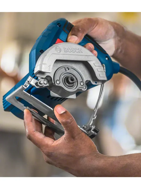 SIERRA MARMOL 4.1/2" 1500W GDC 151 BOSCH - Imagen 4