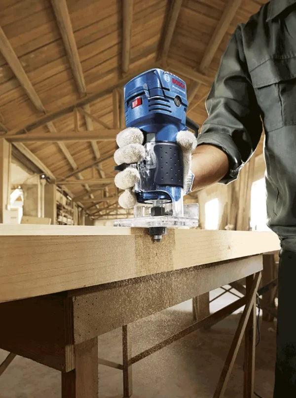 RUTEADORA REBORDEADORA PROFESSIONAL 550W GKF 550 BOSCH - Imagen 5