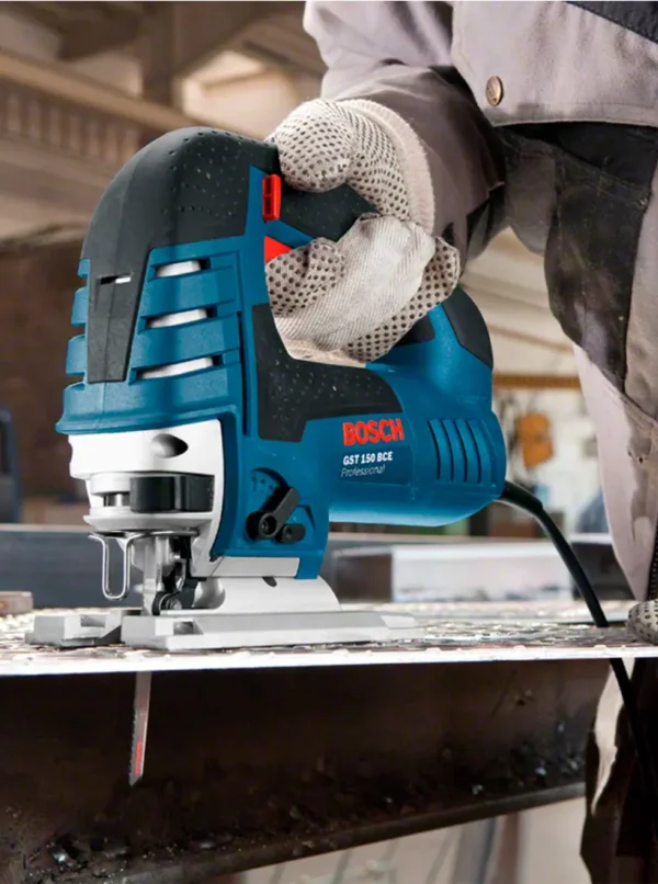 SIERRA CALADORA PROFESSIONAL 750W GST 150 BCE BOSCH - Imagen 5