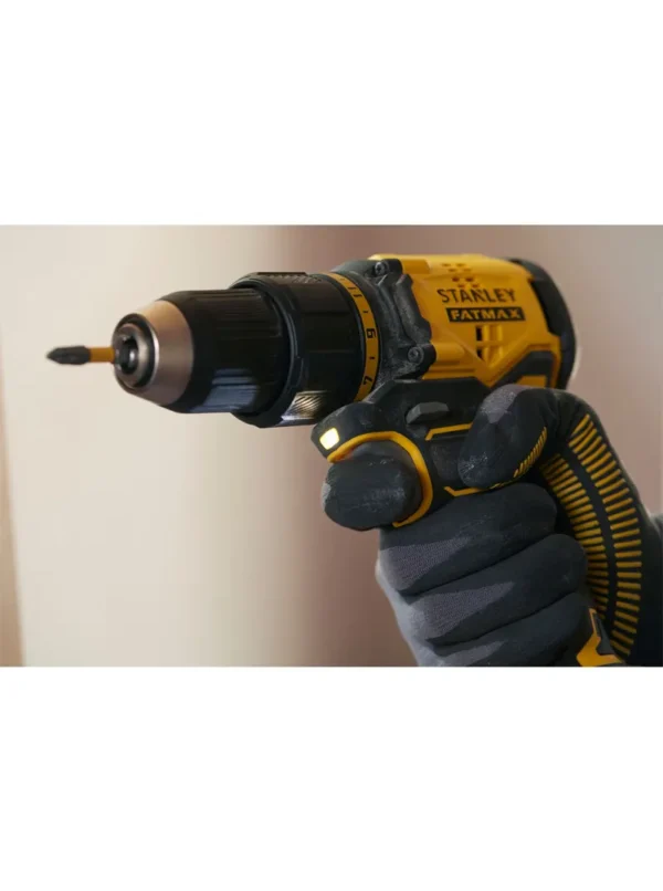 TALADRO INALÁMBRICO DE 20 VOLTIOS BRUSHLESS 12 CON 2 PILAS 1.5AMPERIOS SBD710C2K-B3 STANLEY