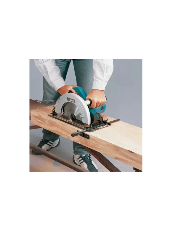 N5900B Sierra de Mano Industrial 1800W 9.1/4" Makita