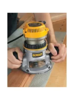 RUTEADORA INDUSTRIAL 1.3/4" HP + GUIA LATERAL DEWALT DW616B
