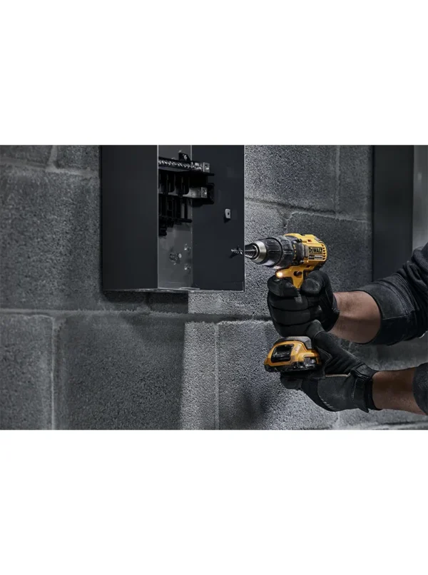 TALADRO INALÁMBRICO ROTACIÓN 1/2" 2 BATERÍAS DEWALT DCD7771D2-B3