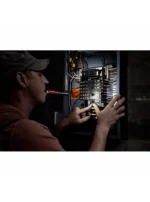 LINTERNA TIPO LÁPIZ CON CLIP 100 LED MILWAUKEE 2105