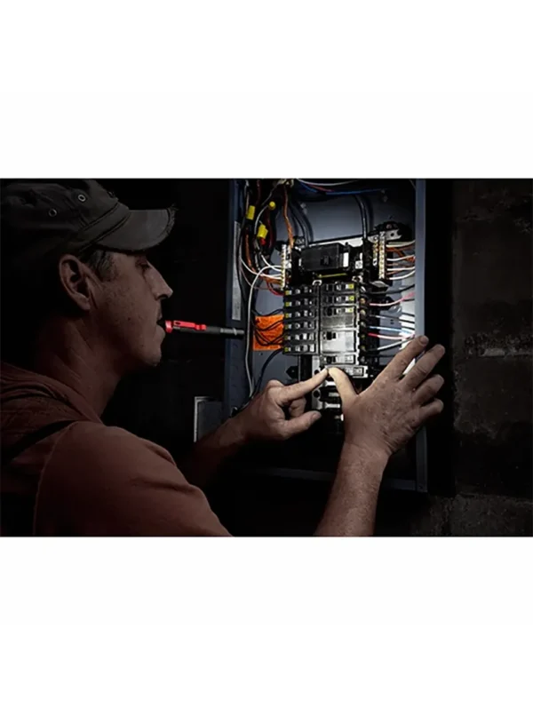 LINTERNA TIPO LÁPIZ CON CLIP 100 LED MILWAUKEE 2105