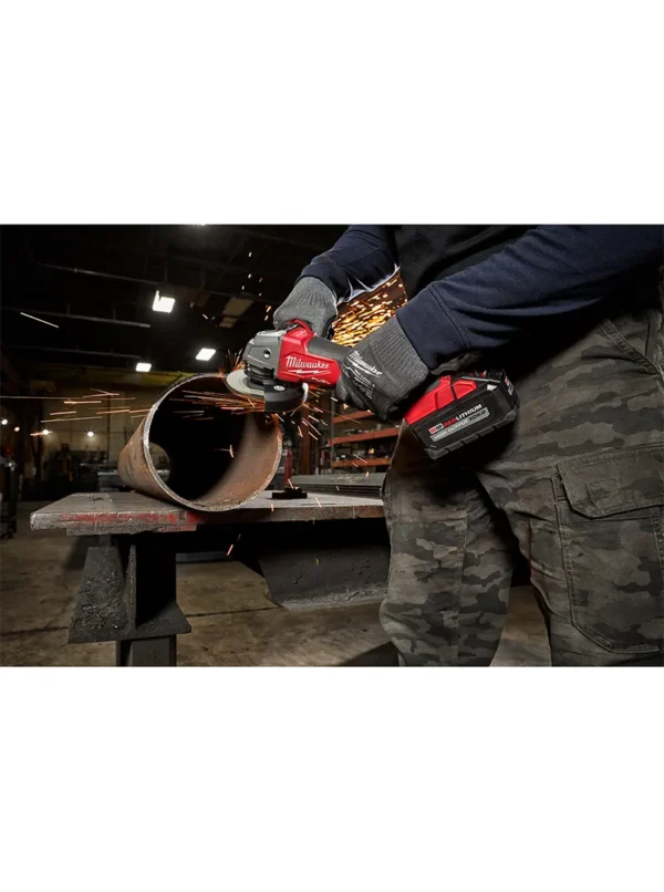 PULIDORA INALÁMBRICA 2 BATERÍAS + CARGADOR MILWAUKEE 2880-22