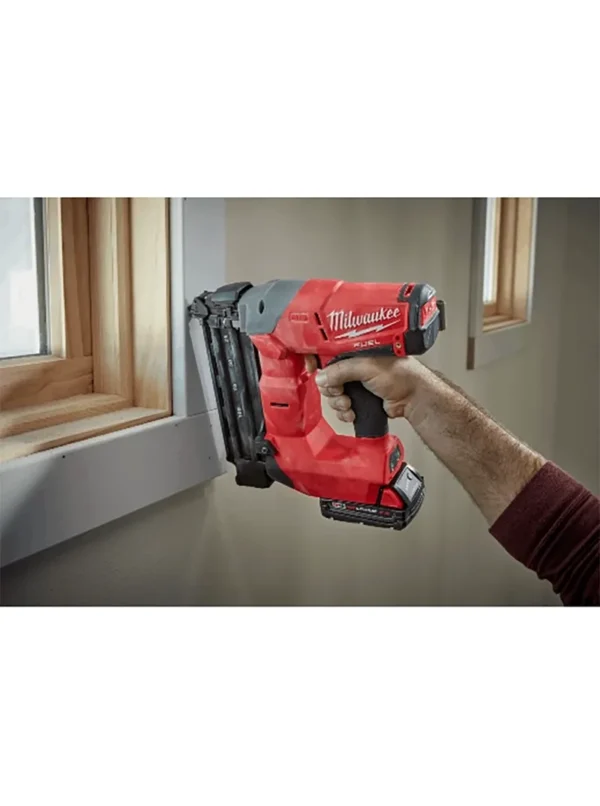 PUNTILLADORA INALÁMBRICA MILWAUKEE 2740-21CT