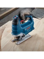 caladora BOSCH GST 750 para cortes en madera laminados tableros y perfiles metálicos