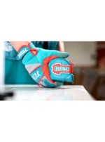 Cinta métrica Total Tools de 5 metros con doble impresión y gancho magnético.