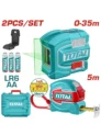 Kit Total Tools con nivel láser autonivelante verde, cinta métrica de 5 metros y accesorios.