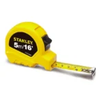 Flexómetro Stanley STHT33989-840 de 5 metros para mediciones básicas en trabajos de construcción, carpintería e instalación.