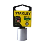 Llave copa corta hexagonal Stanley de 17 mm con encastre de 3/8 pulgada para ajuste de tornillos y tuercas en trabajos mecánicos.