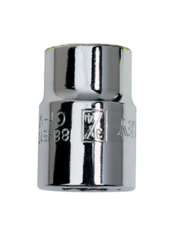 Llave copa corta estriada de 12 puntos Stanley de 3/4" con encastre de 1/2 pulgada para ajuste de tornillos y tuercas en trabajos mecánicos.