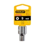 Llave copa estriada de 12 puntos Stanley de 9 mm con encastre de 1/2 pulgada para ajuste de tornillos y tuercas en trabajos mecánicos.