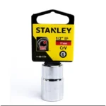 Llave copa hexagonal Stanley 4-88-739 de 17 mm con encastre de 1/2 pulgada para ajuste de tornillos y tuercas en trabajos mecánicos.