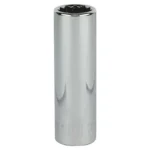 Llave copa larga estriada Stanley de 18 mm con encastre de 1/2 pulgada para ajuste de tornillos y tuercas en trabajos mecánicos.