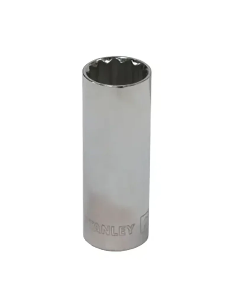 Llave copa larga estriada Stanley 4-86-429 de 21 mm con encastre de 1/2 pulgada para ajuste de tornillos y tuercas en trabajos mecánicos.