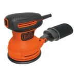 Lijadora roto orbital Black + Decker BDERO100-B3 de 5 pulgadas y 12000 OPM para lijado y acabado de superficies.